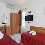 Nella
