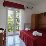 Nella 3* لا سبيتسْيا