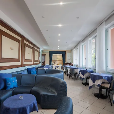 Nella Hotel