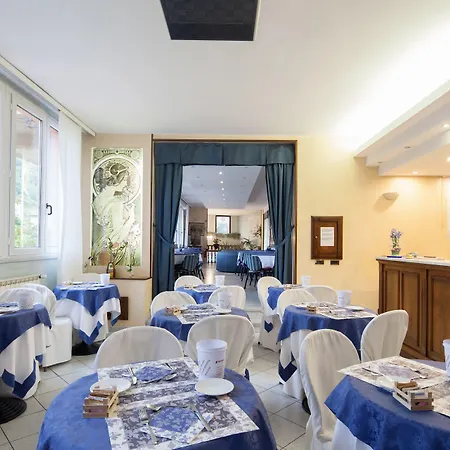 Nella Hotel
