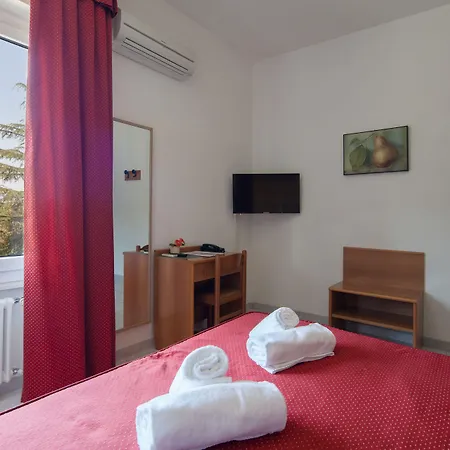 Nella Hotel