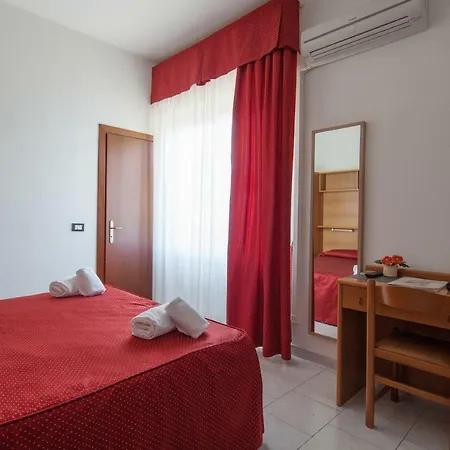 Nella 3* Ла-Спеція