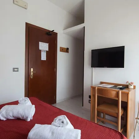 内拉酒店 酒店 3*