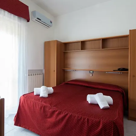 内拉酒店 斯培西亚