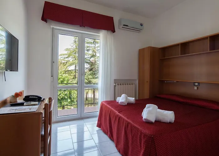 内拉酒店 3* 斯培西亚